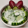 Traiteur Bio : salade concombre bio.